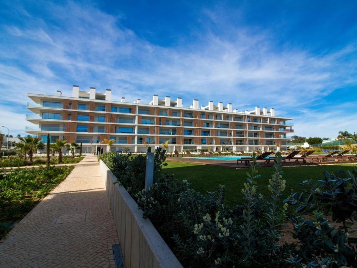 Green C Apartment - Luxurious & Playground & Garage อัลบูเฟรา ภายนอก รูปภาพ